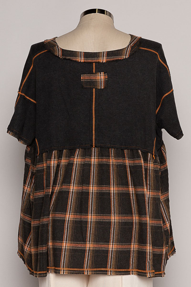 Short Sleeve Plaid Top