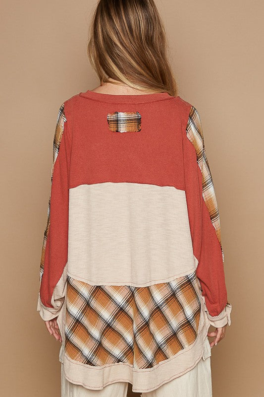 Round Neck Long Sleeve Plaid Knit Top