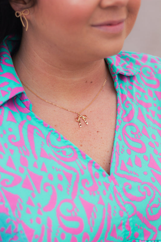 Gold Pendant Necklace