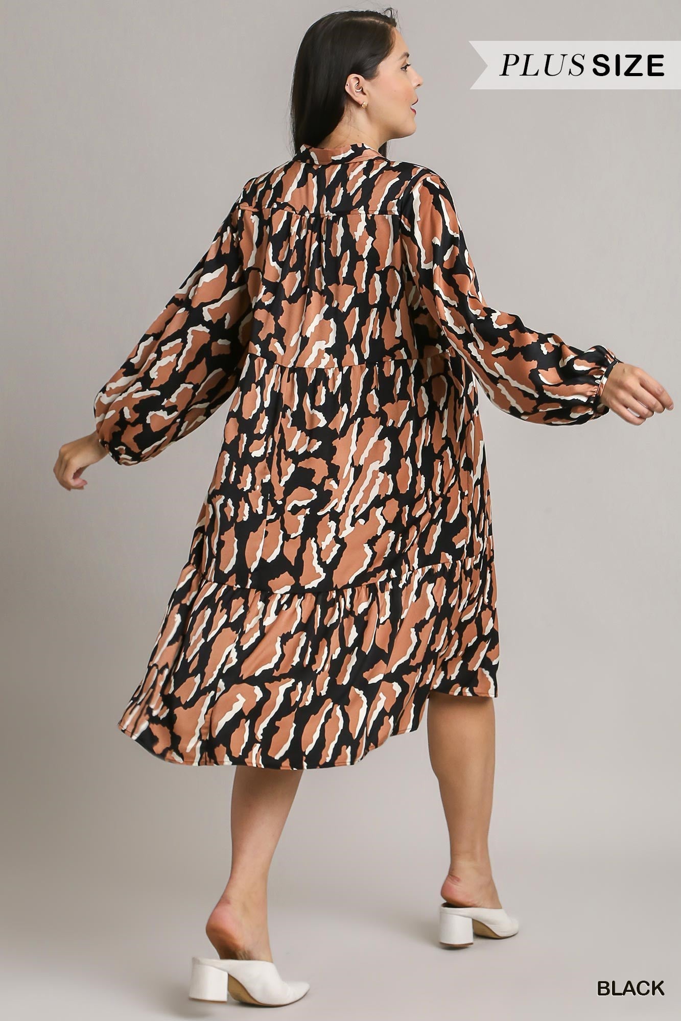 Satin Animal Print 3/4 Sleeve Collared Midi Dress